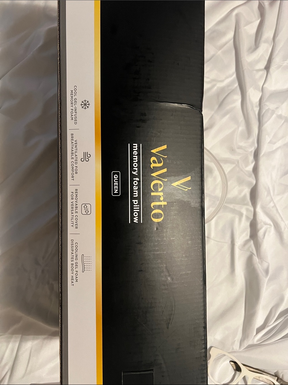 Queen Memory Foam Pillow - Black & Gold Box